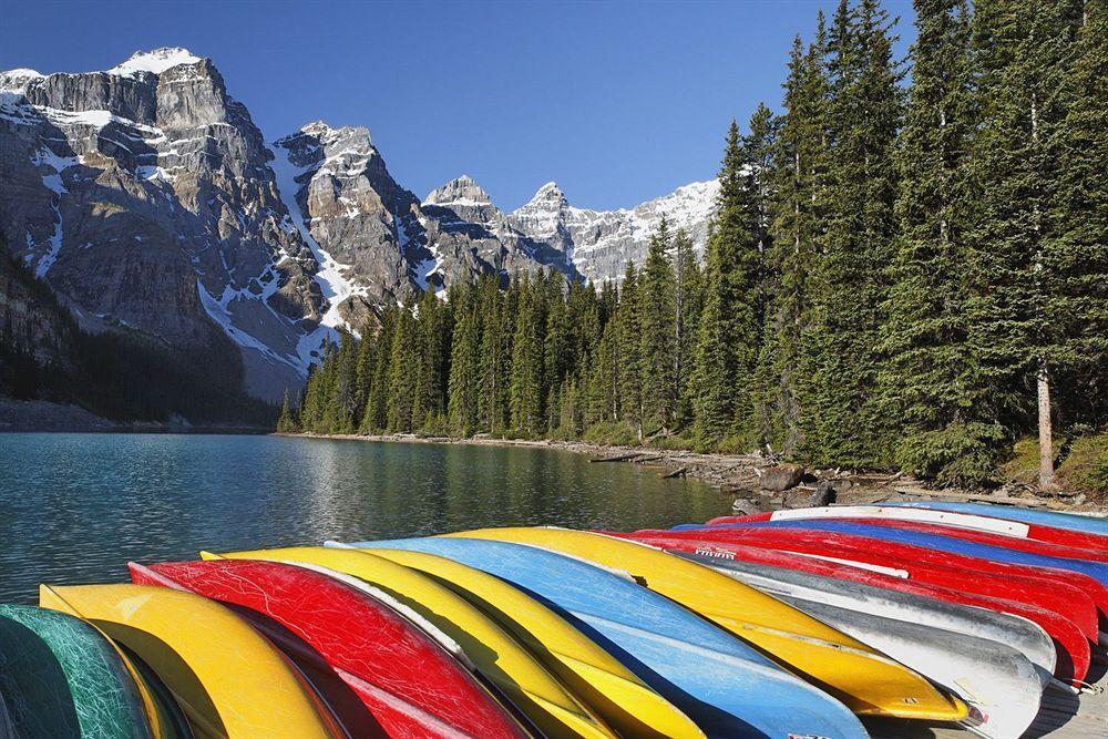 Moraine Lake Lodge Lake Louise Exterior photo
