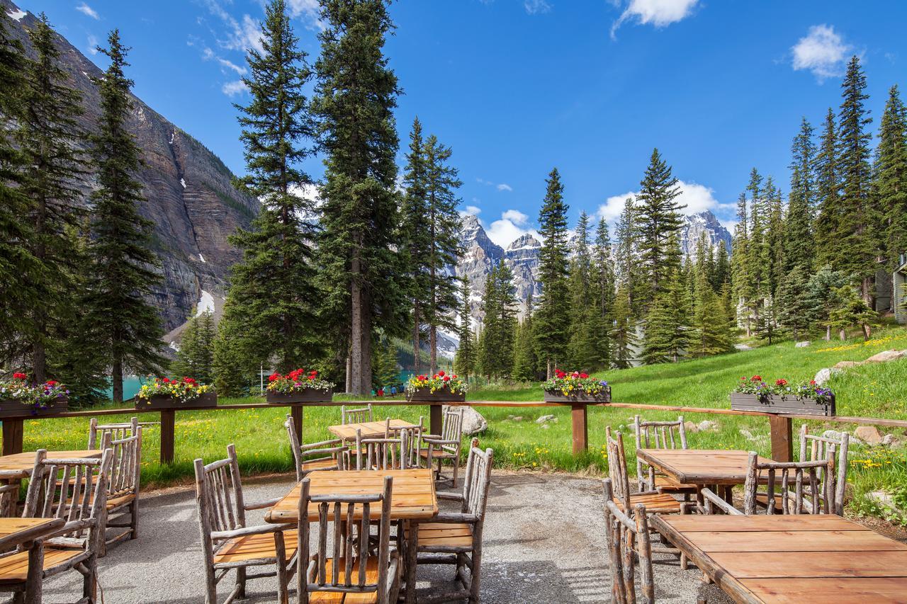 Moraine Lake Lodge Lake Louise Exterior photo