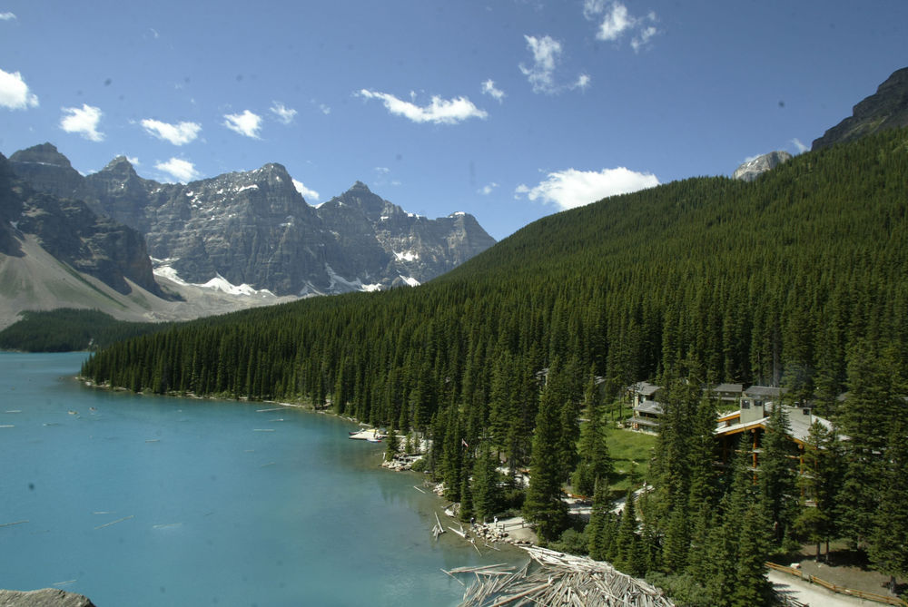 Moraine Lake Lodge Lake Louise Exterior photo